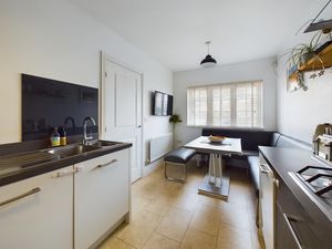 Dining- click for photo gallery